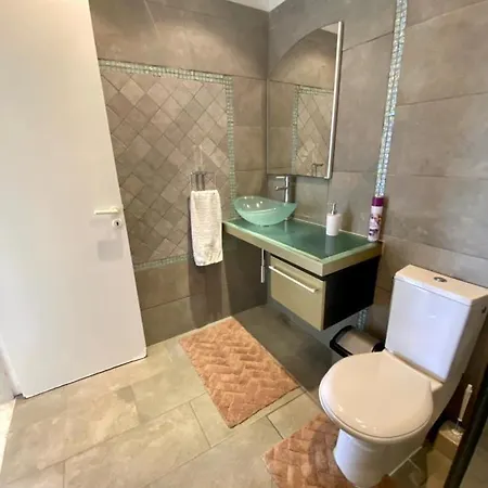 Sea View Apartament *
